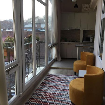 City Center Apartment Tbilisi Buitenkant foto