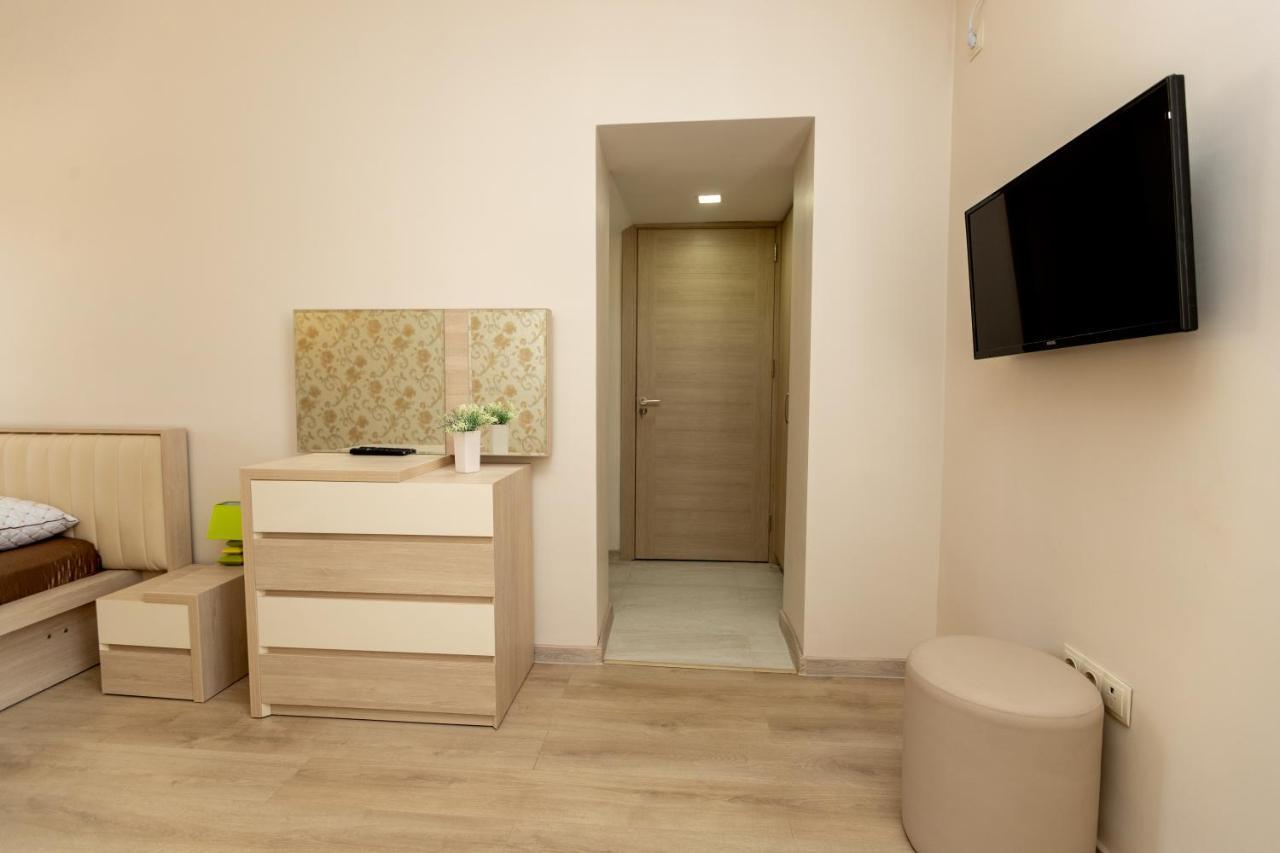 City Center Apartment Tbilisi Buitenkant foto