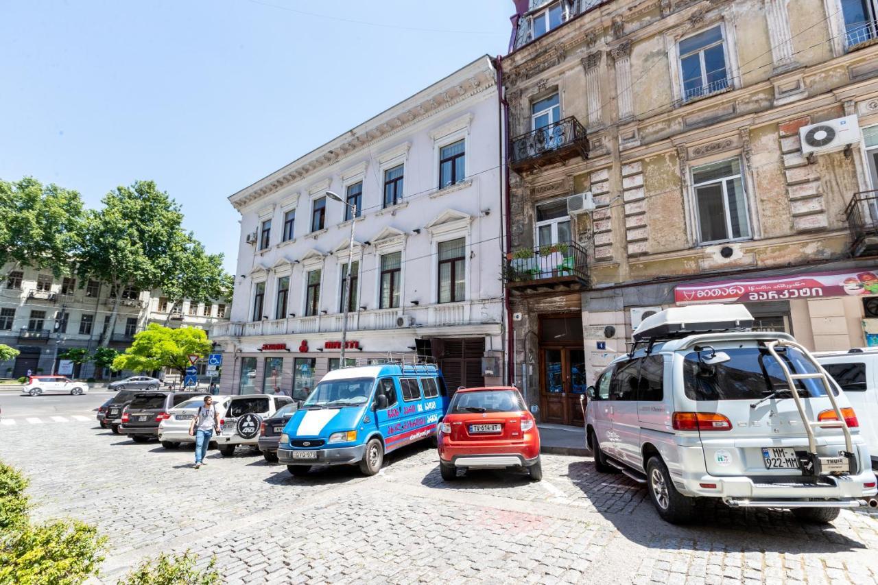 City Center Apartment Tbilisi Buitenkant foto