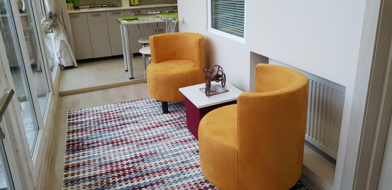 City Center Apartment Tbilisi Buitenkant foto