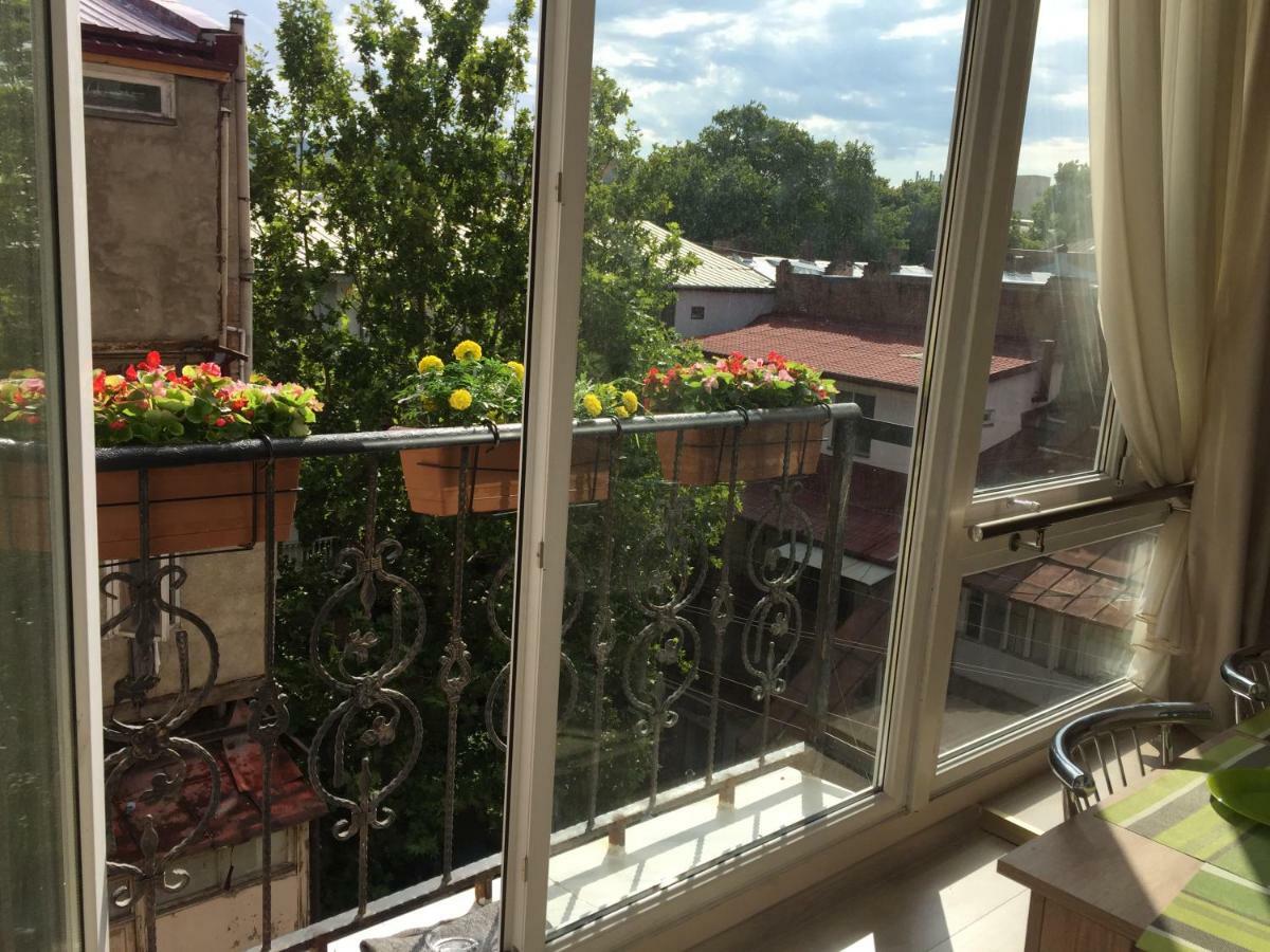 City Center Apartment Tbilisi Buitenkant foto